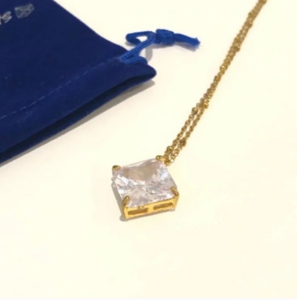 SparklePop Sydney Gold Necklace with Crystal Pendant NEW - Picture 2 of 5